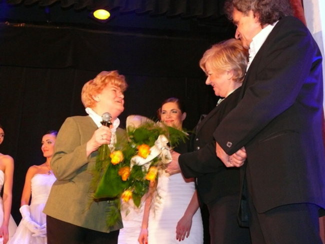 Panie w wieku 50+ w roli modelek (zdjęcia)