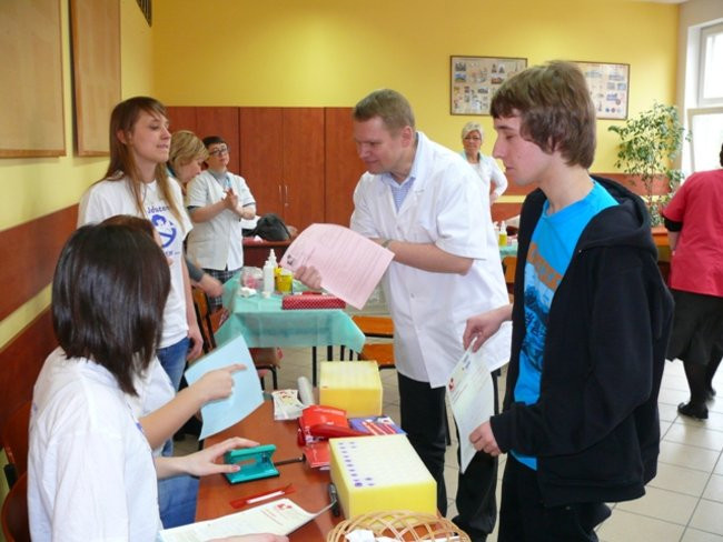 Dzień Dawcy Szpiku w II LO (zdjęcia)