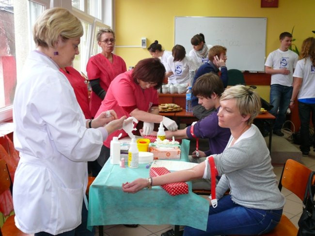Dzień Dawcy Szpiku w II LO (zdjęcia)