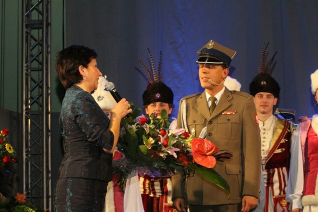 Patriotyczne śpiewanie (dużo zdjęć)