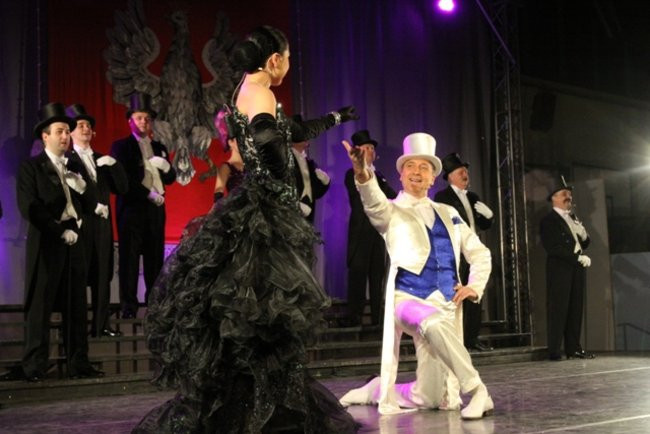 Patriotyczne śpiewanie (dużo zdjęć)