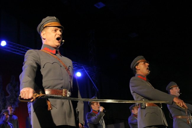 Patriotyczne śpiewanie (dużo zdjęć)