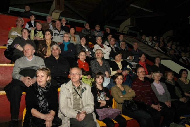 Patriotyczne śpiewanie (dużo zdjęć)