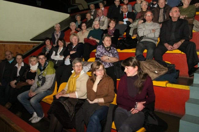 Patriotyczne śpiewanie (dużo zdjęć)