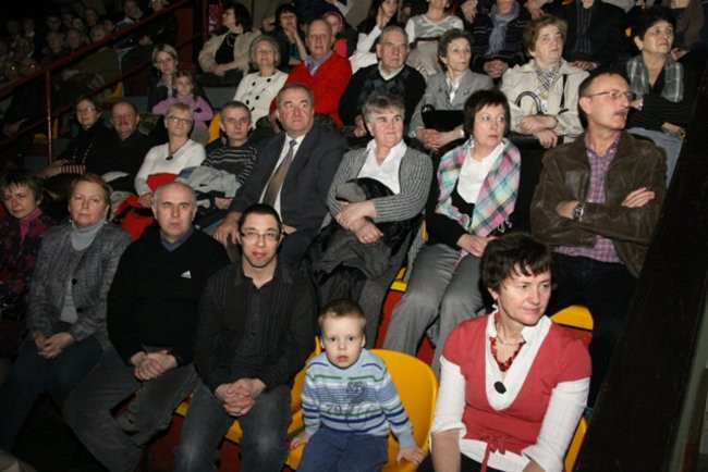 Patriotyczne śpiewanie (dużo zdjęć)