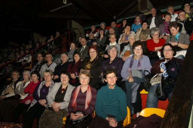 Patriotyczne śpiewanie (dużo zdjęć)