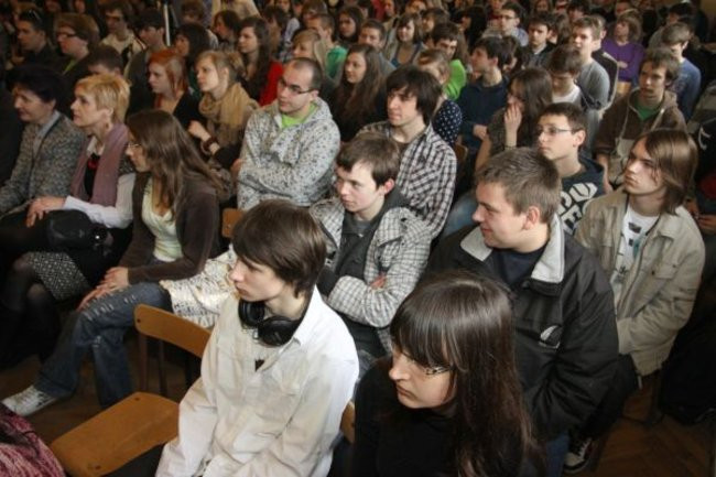 Uczniowie na katedrze (zdjęcia)