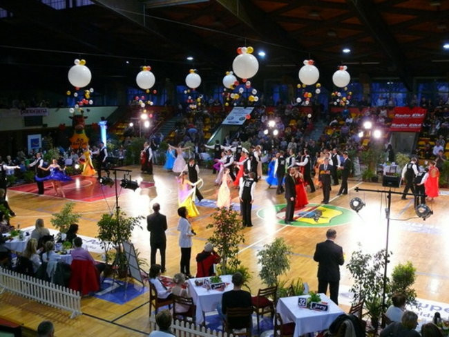 Pół doby tańca (zdjęcia)