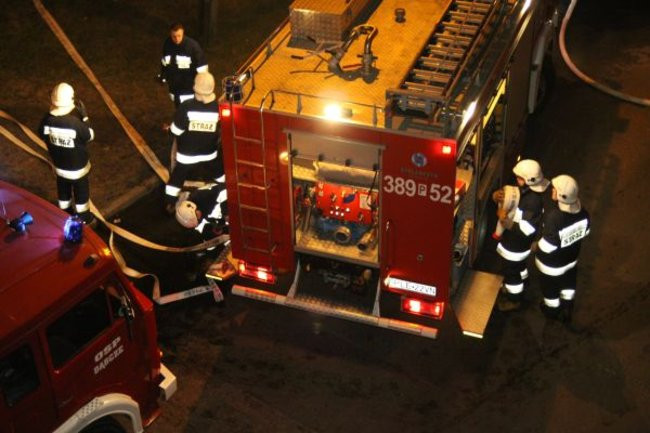 Pożar pawilonu handlowego w Lesznie. Nawet milion złotych strat (zdjęcia)