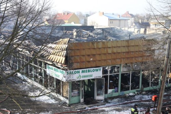 Po pawilonie zostały zgliszcza (zdjęcia)