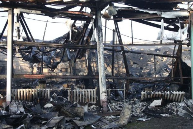 Po pawilonie zostały zgliszcza (zdjęcia)