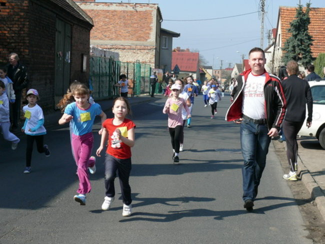 Zdrowi ciałem i duchem biegali w Bukówcu (zdjęcia)