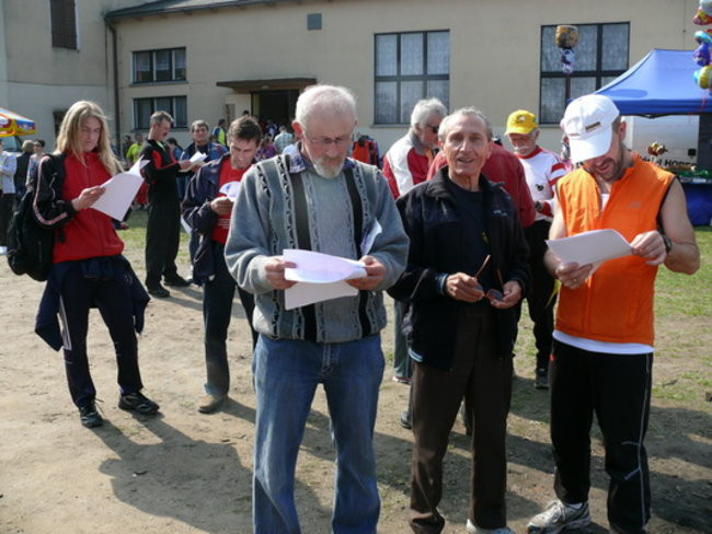 Zdrowi ciałem i duchem biegali w Bukówcu (zdjęcia)