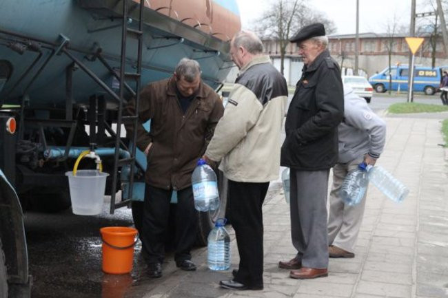 Zabrakło wody w Lesznie (zdjęcia)