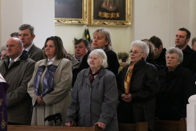 Co nam zostanie z żałoby? (zdjęcia)