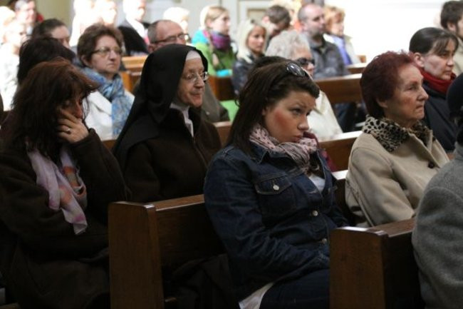 Co nam zostanie z żałoby? (zdjęcia)