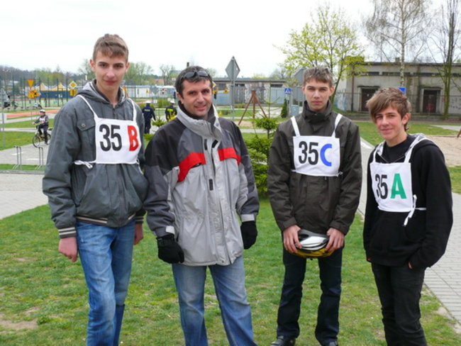 Bezpieczni na drodze (zdjęcia)