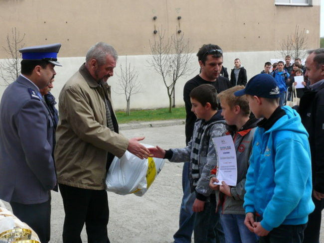 Bezpieczni na drodze (zdjęcia)