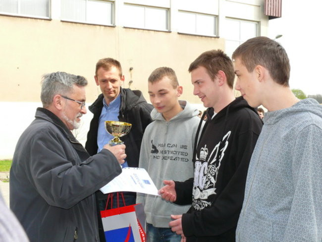 Bezpieczni na drodze (zdjęcia)