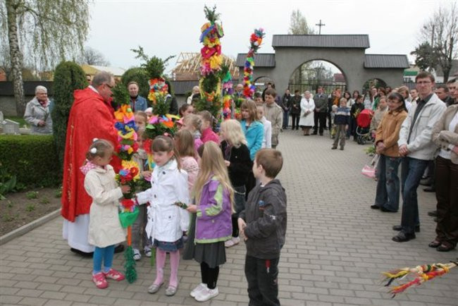 Święcenie palm w parafii w Kaczkowie (zdjęcia)