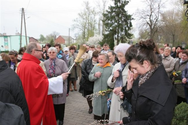 Święcenie palm w parafii w Kaczkowie (zdjęcia)