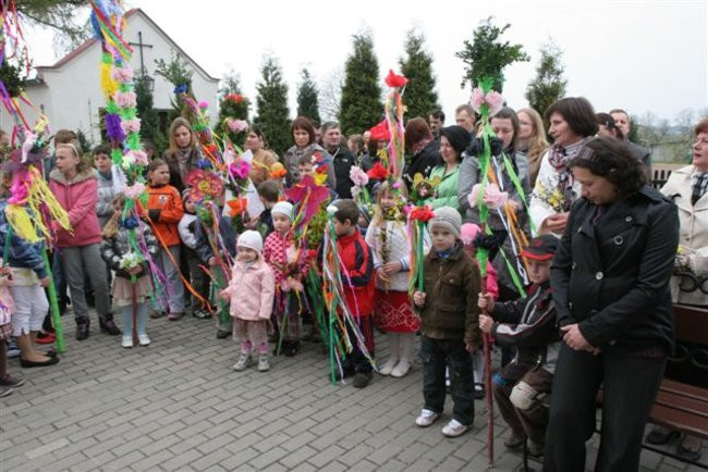 Święcenie palm w parafii w Kaczkowie (zdjęcia)