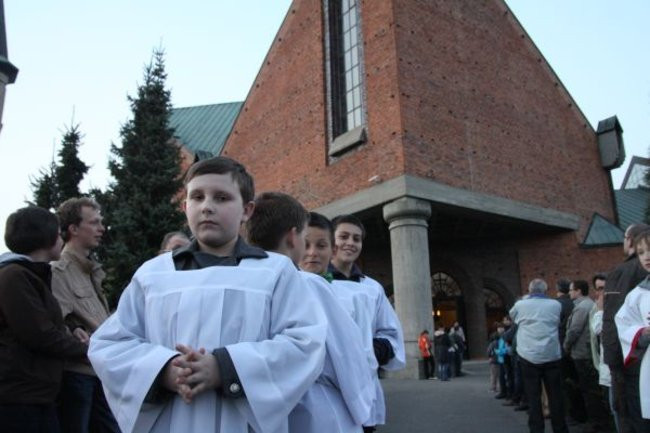 Idąc wspominali Jana Pawła II (zdjęcia)