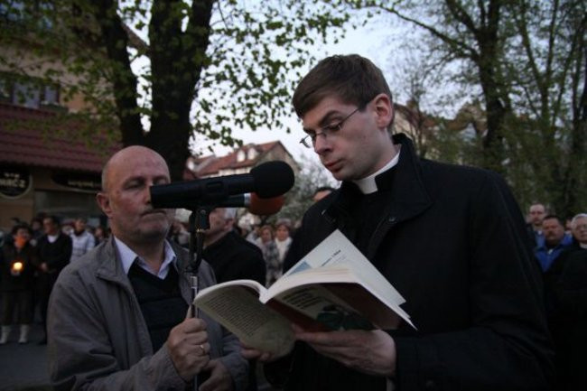 Idąc wspominali Jana Pawła II (zdjęcia)