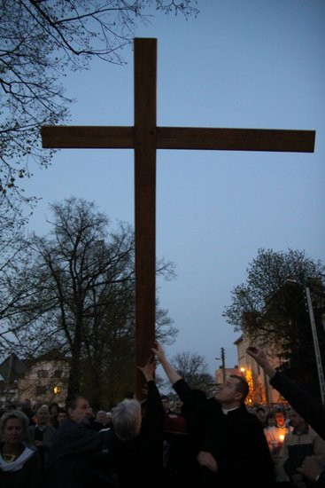 Idąc wspominali Jana Pawła II (zdjęcia)