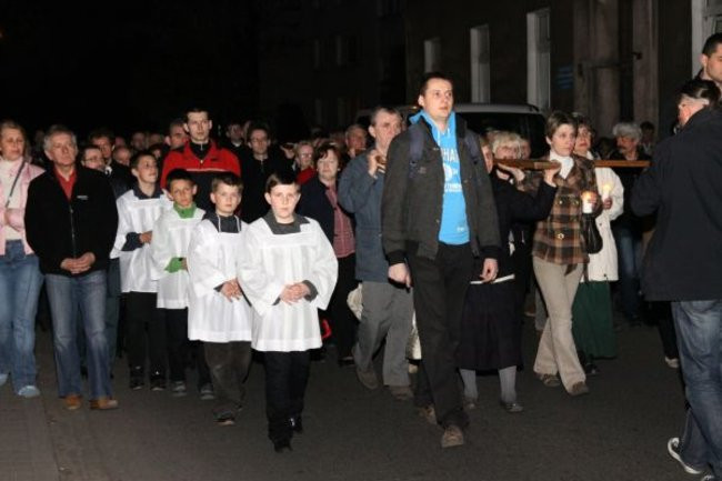 Idąc wspominali Jana Pawła II (zdjęcia)