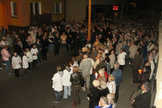 Idąc wspominali Jana Pawła II (zdjęcia)