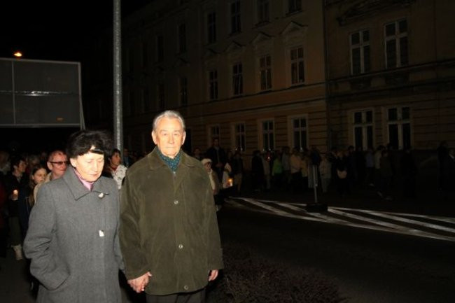 Idąc wspominali Jana Pawła II (zdjęcia)