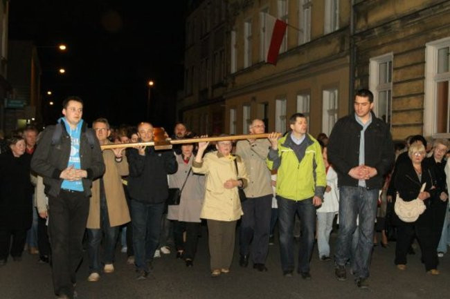 Idąc wspominali Jana Pawła II (zdjęcia)