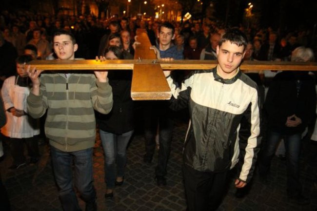 Idąc wspominali Jana Pawła II (zdjęcia)