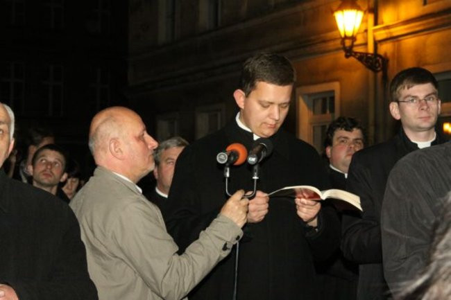 Idąc wspominali Jana Pawła II (zdjęcia)