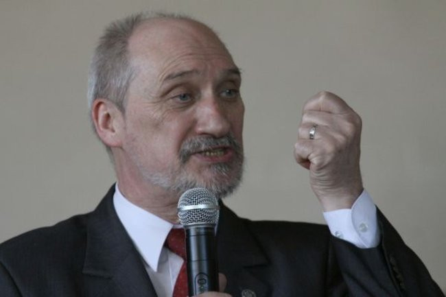 Szczegóły dramatycznego lotu tupolewa (zdjęcia)