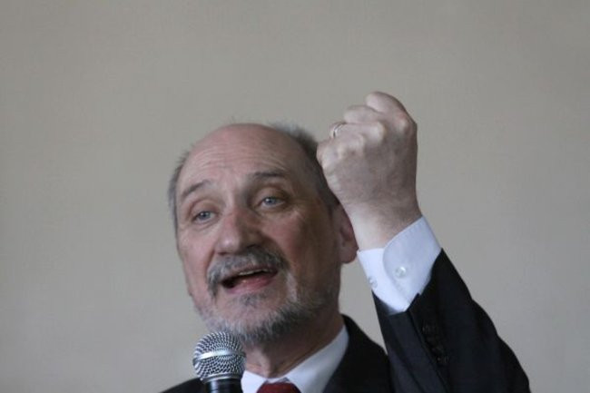 Szczegóły dramatycznego lotu tupolewa (zdjęcia)