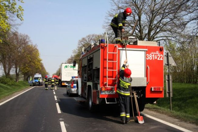Z tira wyciekł olej  (zdjęcia)