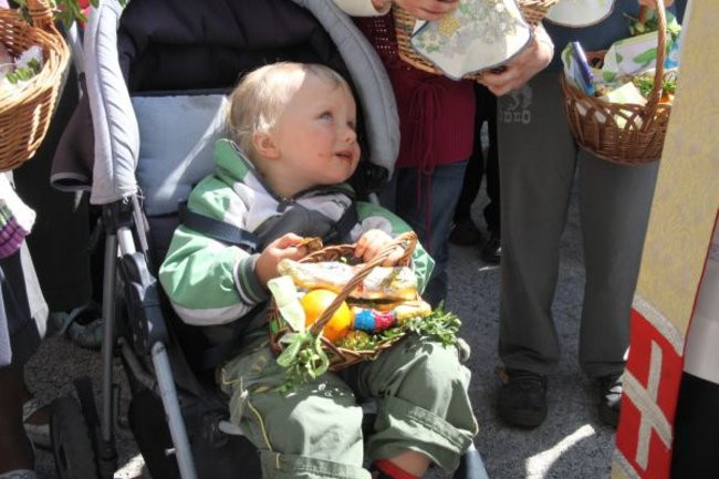 Wielka Sobota - święcimy potrawy na wielkanocy stół (zdjęcia)