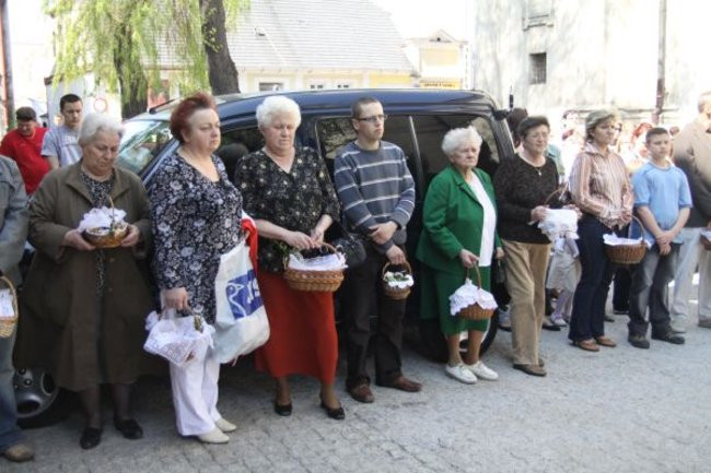 Wielka Sobota - święcimy potrawy na wielkanocy stół (zdjęcia)