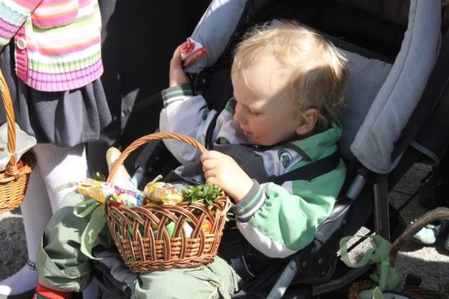 Wielka Sobota - święcimy potrawy na wielkanocy stół (zdjęcia)