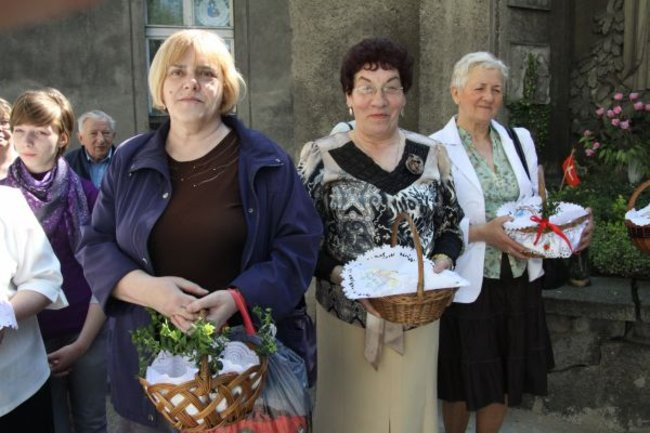 Wielka Sobota - święcimy potrawy na wielkanocy stół (zdjęcia)