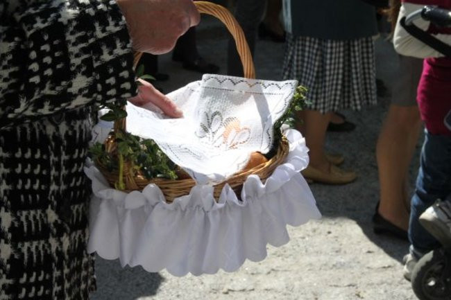 Wielka Sobota - święcimy potrawy na wielkanocy stół (zdjęcia)