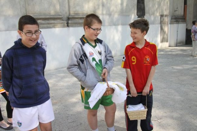 Wielka Sobota - święcimy potrawy na wielkanocy stół (zdjęcia)