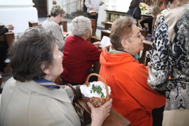 Wielka Sobota - święcimy potrawy na wielkanocy stół (zdjęcia)