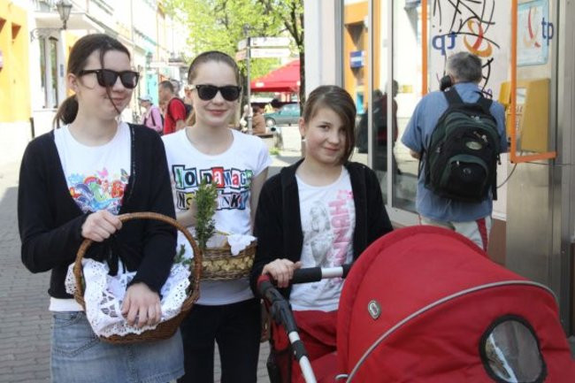 Wielka Sobota - święcimy potrawy na wielkanocy stół (zdjęcia)