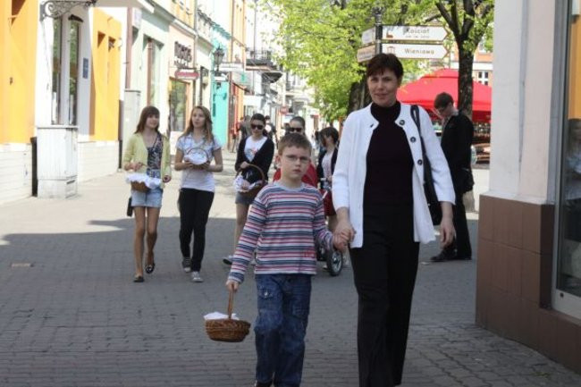 Wielka Sobota - święcimy potrawy na wielkanocy stół (zdjęcia)