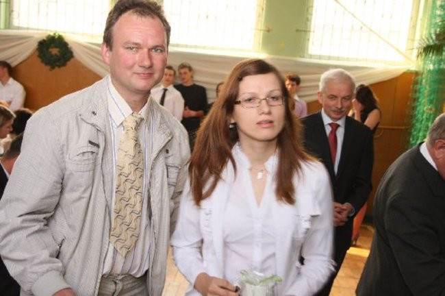 Pożegnanie trzecioklasistów w LO nr 4 (zdjęcia)