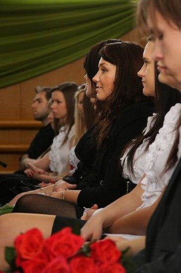 Pożegnanie trzecioklasistów w LO nr 4 (zdjęcia)