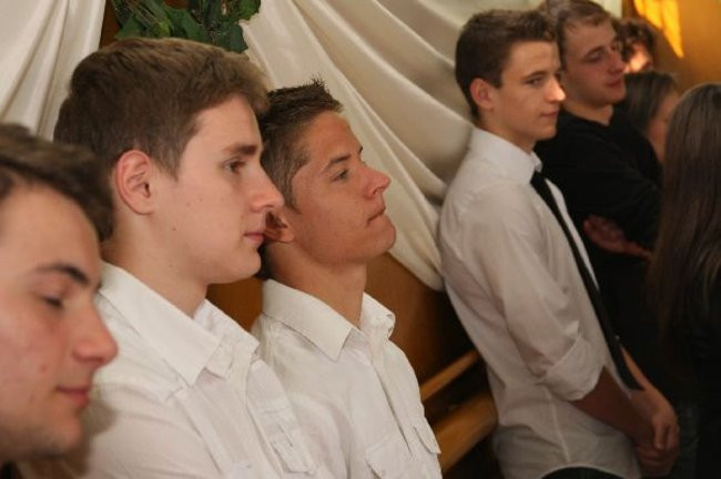 Pożegnanie trzecioklasistów w LO nr 4 (zdjęcia)